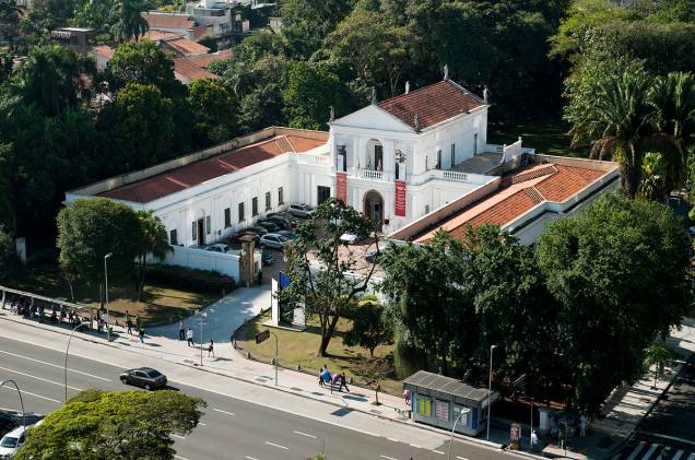 Foto aérea do Museu da Casa Brasileira. O edifício fica localizado na Brigadeiro Faria Lima, considerada uma das principais avenidas de São Paulo 