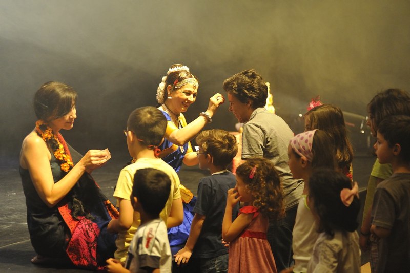 Oficina dos domingos em família do Museu do Oriente Oficina dos domingos em família do Museu do Oriente