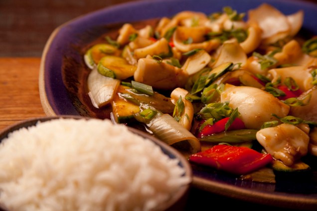O Frango Birmânia - Curry Tailandês e Indiano, médio picante - é um dos pratos do Nam Thai