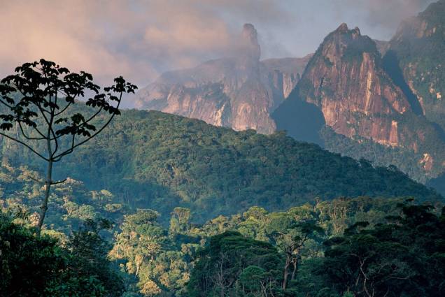O Parque Nacional da Serra dos Órgãos é uma das mais bonitas paisagens brasileiras