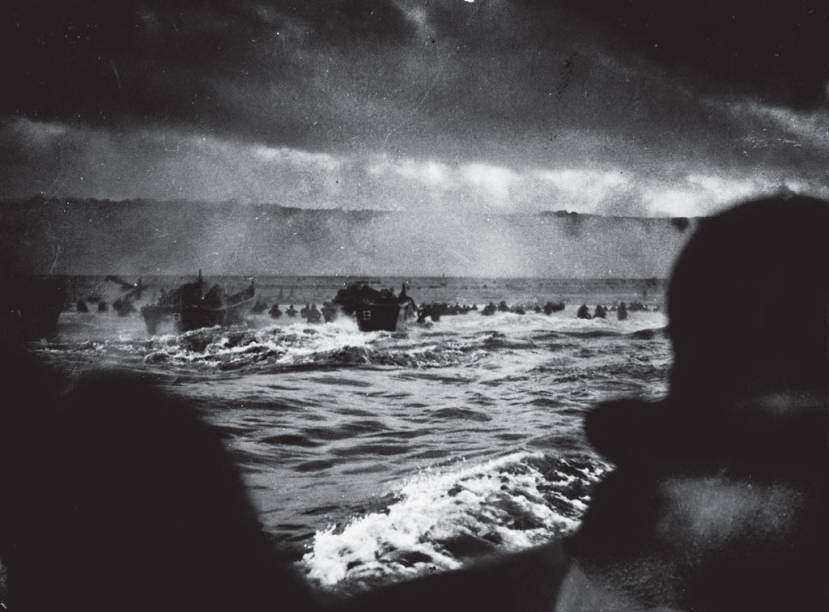 Cinco praias da Normandia foram tomadas de assalto no Dia D por tropas britânicas, canadenses e americanas - os Aliados