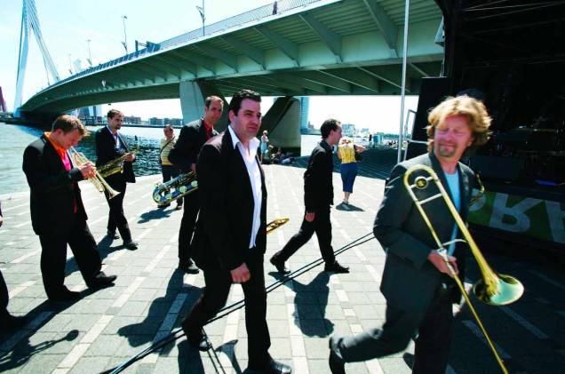 <strong>Festival de Jazz do Mar do Norte, Roterdã </strong>    O principal evento de jazz da Holanda acontece do dia 11 de julho até o dia 13 do mesmo mês. A cada ano, mais de 65.000 visitantes conferem os 1.300 artistas que se apresentam em 15 palcos em Ahoy, Rotterdam.