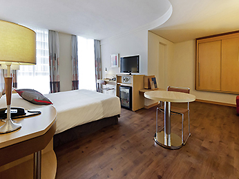 Uma das acomodações do <strong>Novotel Jaraguá Convention</strong>, localizado em <a href="https://viajeaqui.abril.com.br/cidades/br-sp-sao-paulo" rel="São Paulo" target="_blank">São Paulo</a>, <a href="https://viajeaqui.abril.com.br/estados/br-sao-paulo" rel="São Paulo" target="_blank">São Paulo</a>