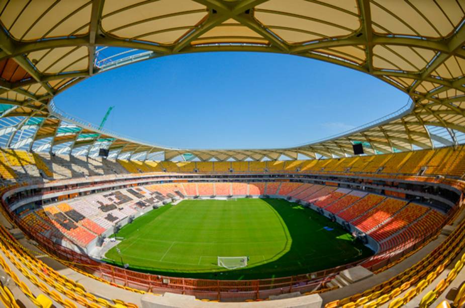 <a href="https://viajeaqui.abril.com.br/estabelecimentos/br-am-manaus-atracao-estadio-arena-da-amazonia" rel="Arena da Amazônia – Manaus:" target="_blank"><strong>Arena da Amazônia – Manaus:</strong></a>Inspirada na paisagem selvagem amazônica, as estruturas metálicas em forma de aro entrecruzam-se para formar uma construção que se assemelha a galhos de árvores. O estádio também será certificado com o selo LEED, da Green Building Council, que assegura preocupação sustentável com a obra.