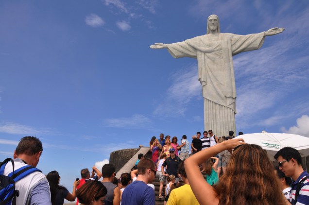 O Cristo Redentor, monumento de 38 metros de altura, virou uma das Maravilhas do Mundo