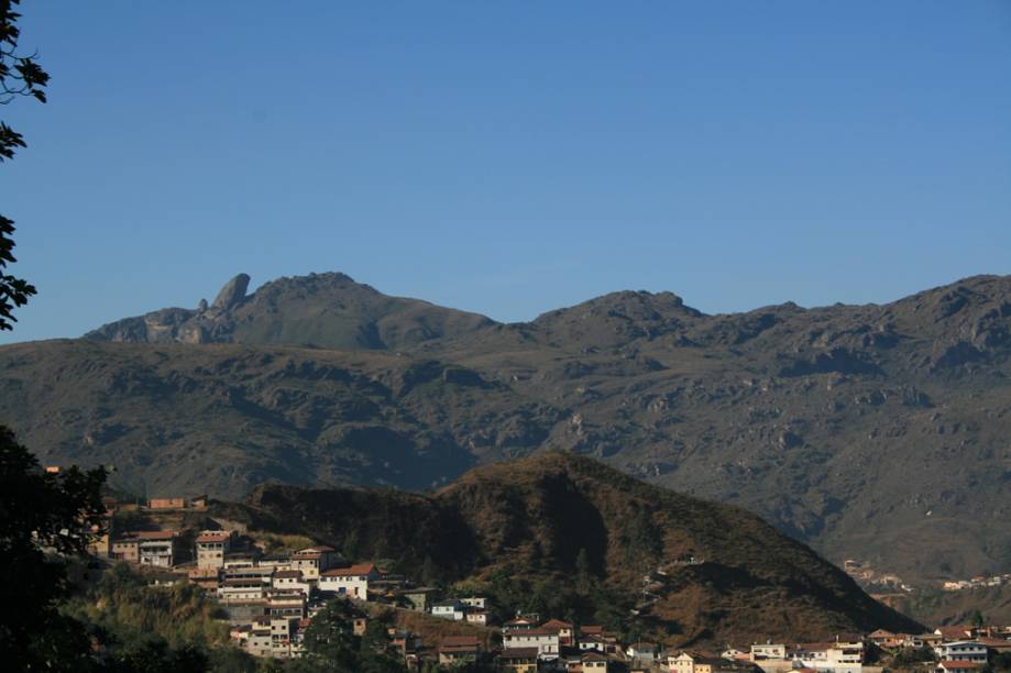 Pico do Itacolomi, uma das visões que se tem da cidade de Ouro Preto (MG)