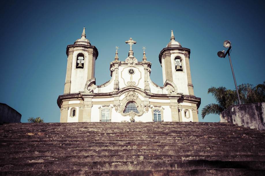 Ouro Preto também é berço de obras barrocas, com destaque para a arte sacra de Antônio Francisco Lisboa, o Aleijadinho