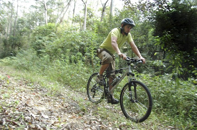 É possível praticar mountain bike dentro do Parque das Neblinas
