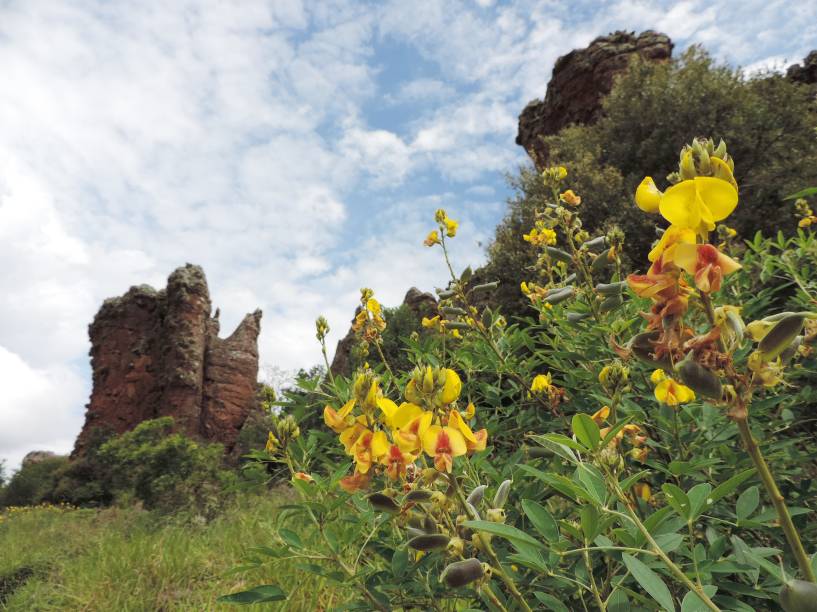 Os arenitos esculpidos ao longo de milênios são as principais atrações do <a href="https://viajeaqui.abril.com.br/estabelecimentos/br-pr-ponta-grossa-atracao-parque-estadual-de-vila-velha" rel="Parque Estadual Vila Velha" target="_blank">Parque Estadual Vila Velha</a>, em <a href="https://viajeaqui.abril.com.br/cidades/br-pr-ponta-grossa" rel="Ponta Grossa (PR)" target="_blank">Ponta Grossa (PR)</a>