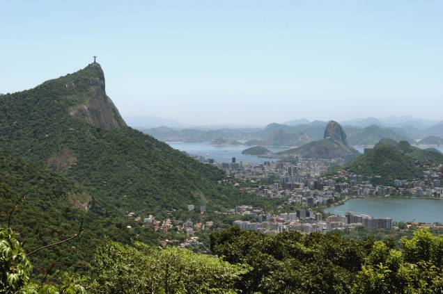 O <a href="http://viajeaqui.abril.com.br/estabelecimentos/br-rj-rio-de-janeiro-atracao-parque-nacional-da-tijuca" rel="Parque Nacional da Tijuca" target="_blank">Parque Nacional da Tijuca</a>, no Rio de Janeiro, é o mais visitado do <a href="http://viajeaqui.abril.com.br/paises/brasil" rel="Brasil" target="_blank">Brasil</a>: recebe cerca de 2 milhões de pessoas por ano