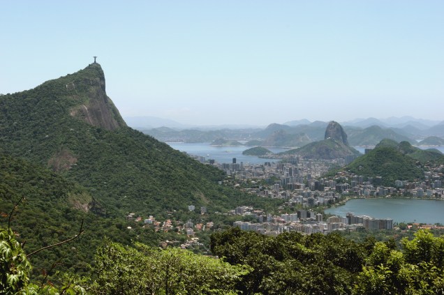 O <a href="https://viajeaqui.abril.com.br/estabelecimentos/br-rj-rio-de-janeiro-atracao-parque-nacional-da-tijuca" rel="Parque Nacional da Tijuca" target="_blank">Parque Nacional da Tijuca</a>, no Rio de Janeiro, é o mais visitado do <a href="https://viajeaqui.abril.com.br/paises/brasil" rel="Brasil" target="_blank">Brasil</a>: recebe cerca de 2 milhões de pessoas por ano