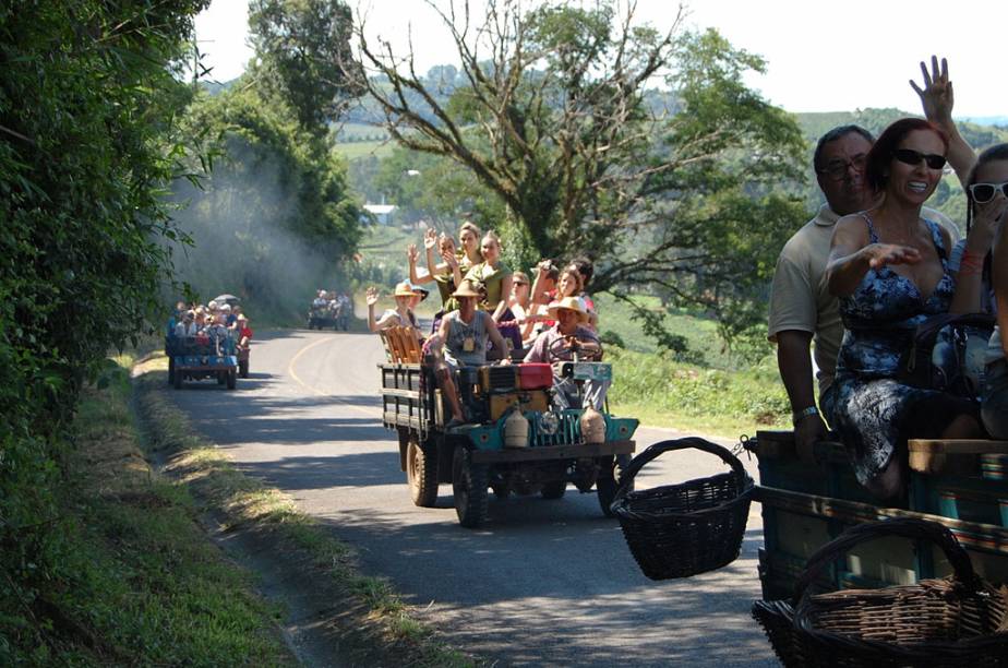 Passeio de tuc-tuc, no Bento em Vindima, em Bento Gonçalves (RS)