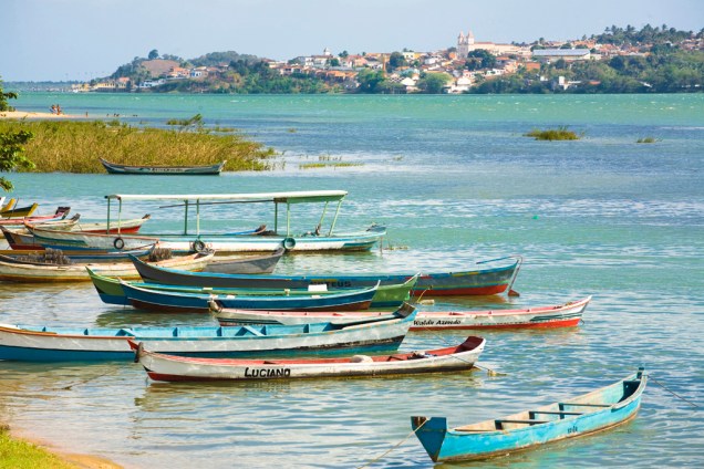 Barcos "descansam" às margens do Rio São Francisco