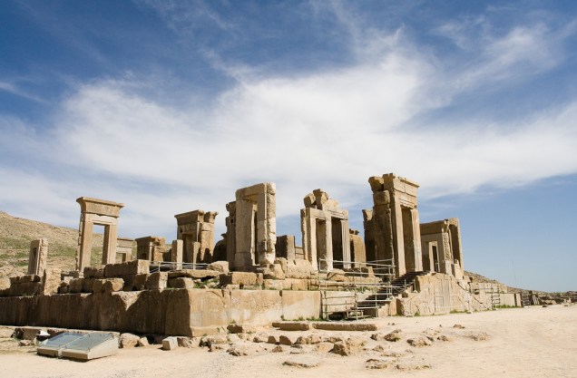 Ruínas da cidade de Persépolis, outrora uma das mais poderosas do Oriente Médio
