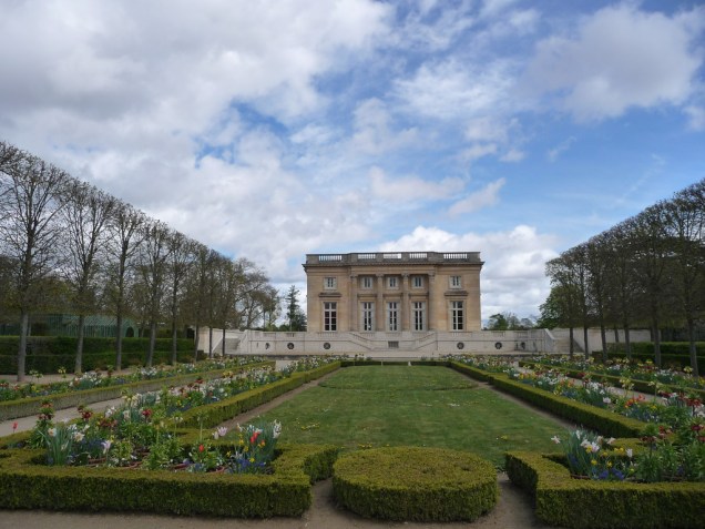 O Petit Trianon era um retiro para Maria Antonieta, fora do palácio principal de Versalhes