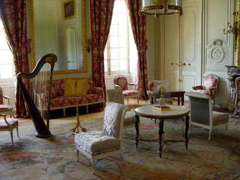 petit trianon virtual tour