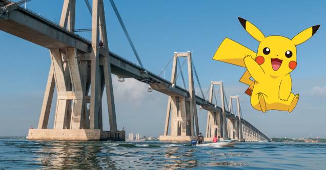 <strong>PIKACHU: LAGO MARACAIBO (<a href="https://viajeaqui.abril.com.br/paises/venezuela" rel="VENEZUELA">VENEZUELA</a>)</strong>Bem, vamos começar com o pokémon mais famoso do universo criado por Satoshi Tajiri e Ken Sugimori: o Pikachu. Como habitat para o mais famoso representante da categoria Elétricos, pensamos em um lugar onde a quantidade de energia é absurdamente alta. Nada faz mais sentido, portanto, que o Lago Maracaibo, localizado na região Noroeste do território venezuelano. O lugar é conhecido como a capital mundial do relâmpago: por lá ocorre um fenômeno chamado "Relámpago del Catatumbo". No intervalo compreendido entre abril e novembro, relâmpagos se tornam constantes por lá, iluminando o céu. Por ano, são, em média, quase 300 tempestades elétricas, que assustam alguns e são vistas como espetáculos de luzes naturais por outros <strong>PIKACHU: LAGO MARACAIBO (<a href="https://viajeaqui.abril.com.br/paises/venezuela" rel="VENEZUELA">VENEZUELA</a>)</strong>Bem, vamos começar com o pokémon mais famoso do universo criado por Satoshi Tajiri e Ken Sugimori: o Pikachu. Como habitat para o mais famoso representante da categoria Elétricos, pensamos em um lugar onde a quantidade de energia é absurdamente alta. Nada faz mais sentido, portanto, que o Lago Maracaibo, localizado na região Noroeste do território venezuelano. O lugar é conhecido como a capital mundial do relâmpago: por lá ocorre um fenômeno chamado "Relámpago del Catatumbo". No intervalo compreendido entre abril e novembro, relâmpagos se tornam constantes por lá, iluminando o céu. Por ano, são, em média, quase 300 tempestades elétricas, que assustam alguns e são vistas como espetáculos de luzes naturais por outros
