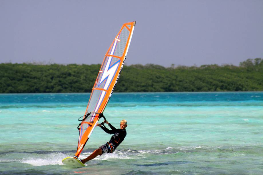 O windsurfe é um dos esportes mais praticados em Bonaire