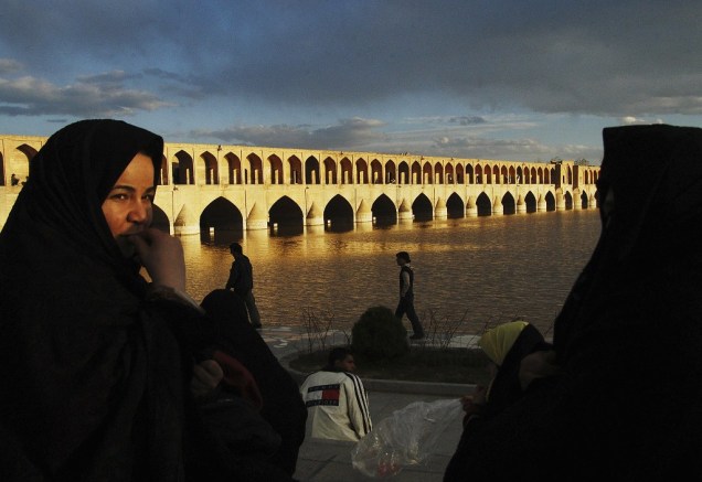 Ponte Siyo-se-pol, Isfahan
