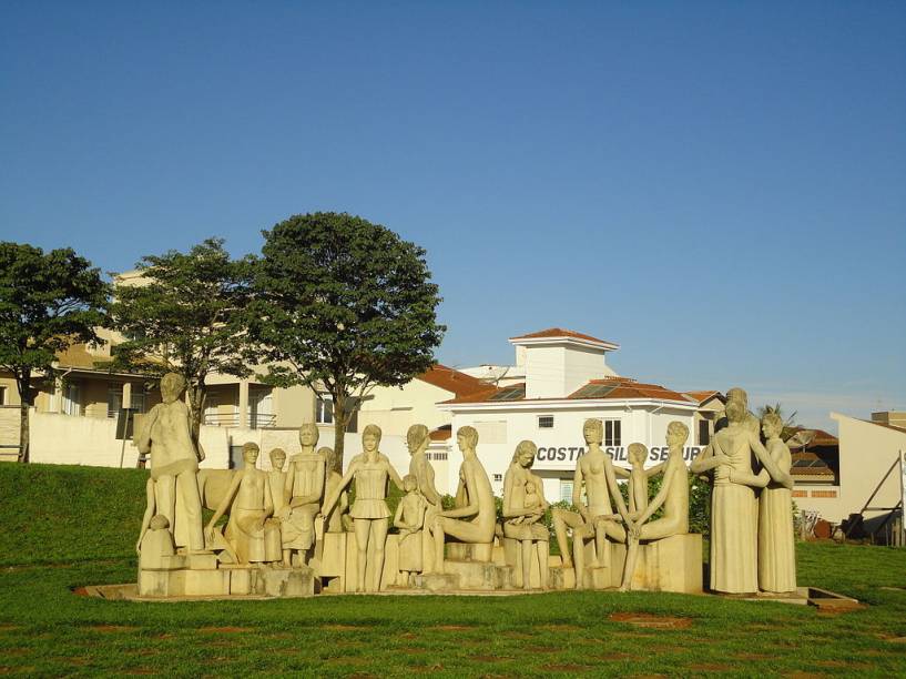 Obra de arte de Bassano Vaccarini no Jardim das Esculturas