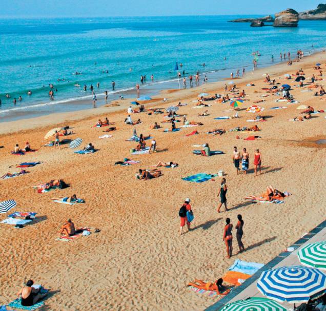 <strong>PRAIA BASCA</strong> Antiga vila de pescadores no País Basco francês, Biarritz viu surgir o surfe na região, nos anos 1950 <strong>PRAIA BASCA</strong> Antiga vila de pescadores no País Basco francês, Biarritz viu surgir o surfe na região, nos anos 1950