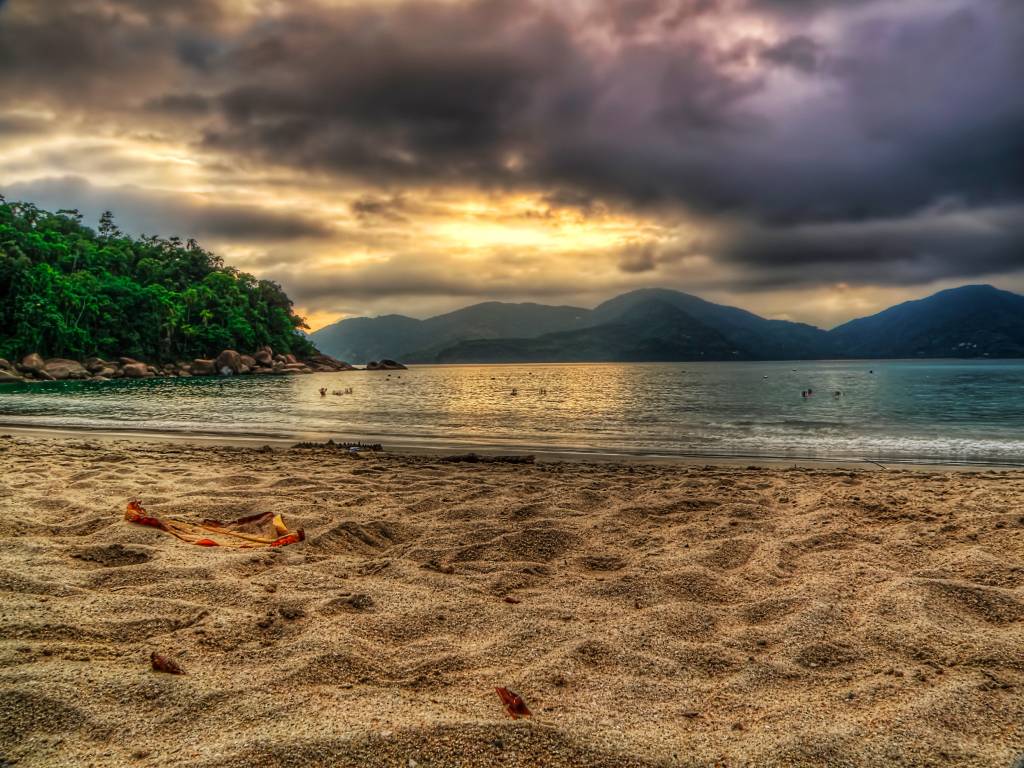 Praia Domingas Dias em Ubatuba (SP)