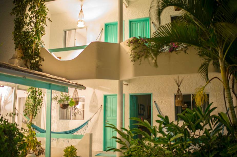 Luz baixa e MPB suave estão nos ambientes comuns