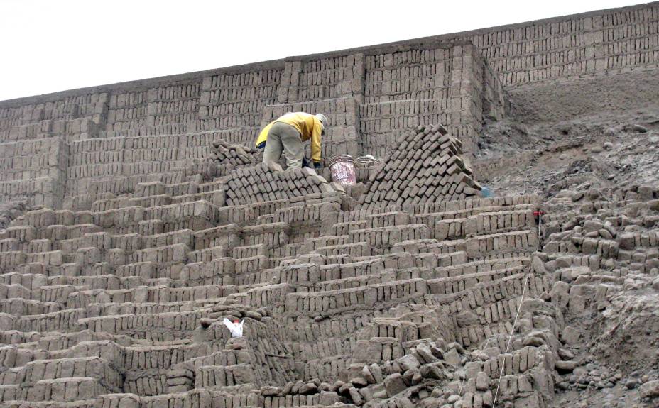 O trabalho arqueológico teve início em 1981 O trabalho arqueológico teve início em 1981