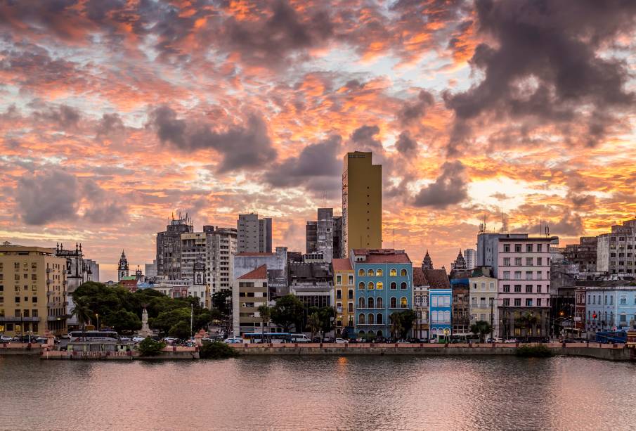 Atrações culturais enriquecem o centro histórico de <strong><a href="https://viajeaqui.abril.com.br/cidades/br-pe-recife" rel="Recife" target="_self">Recife</a></strong>, cidade que oferece aos visitantes uma boa rede de hotéis e ótimos restaurantes