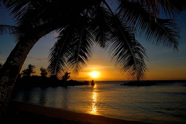 Pôr-do-sol em Anse Kerlan, na ilha de Praslin