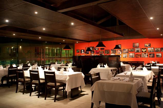 Restaurante português do <a href="https://viajeaqui.abril.com.br/estabelecimentos/br-pe-porto-de-galinhas-hospedagem-enotel-resort-spa-porto-de-galinhas" rel="Enotel Resort & Spa"><strong>Enotel Resort & Spa</strong></a>, em <a href="https://viajeaqui.abril.com.br/cidades/br-pe-porto-de-galinhas" rel="Porto de Galinhas">Porto de Galinhas</a> Restaurante português do <a href="https://viajeaqui.abril.com.br/estabelecimentos/br-pe-porto-de-galinhas-hospedagem-enotel-resort-spa-porto-de-galinhas" rel="Enotel Resort & Spa"><strong>Enotel Resort & Spa</strong></a>, em <a href="https://viajeaqui.abril.com.br/cidades/br-pe-porto-de-galinhas" rel="Porto de Galinhas">Porto de Galinhas</a>