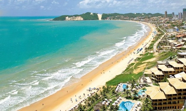 <strong>8º lugar: <a href="https://viajeaqui.abril.com.br/cidades/br-rn-natal" rel="Natal (RN)" target="_blank">Natal (RN)</a></strong>Vento + muita areia = Natal e suas dunas. Um dos cartões-postais da capital do Rio Grande do Norte é o Morro do Careca, que fica na ponta da praia de <a href="https://viajeaqui.abril.com.br/estabelecimentos/br-rn-natal-atracao-praia-ponta-negra" rel="Ponta Negra" target="_blank">Ponta Negra</a> :p