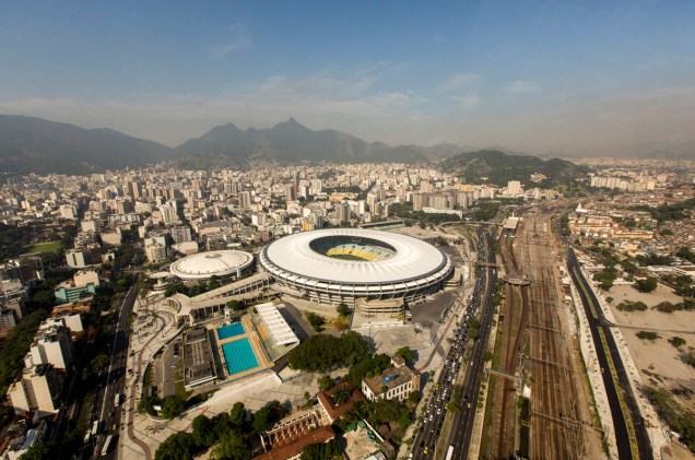 O estádio do Maracanã e o complexo, vistos de cima