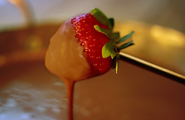 Ah, como é bom curtir o frio às voltas com um delicioso fondue de chocolate: uma das vantagens de estar em Gramado (RS), destino finalista na categoria Melhor Cidade do <strong>Prêmio VT 2012/2013</strong>