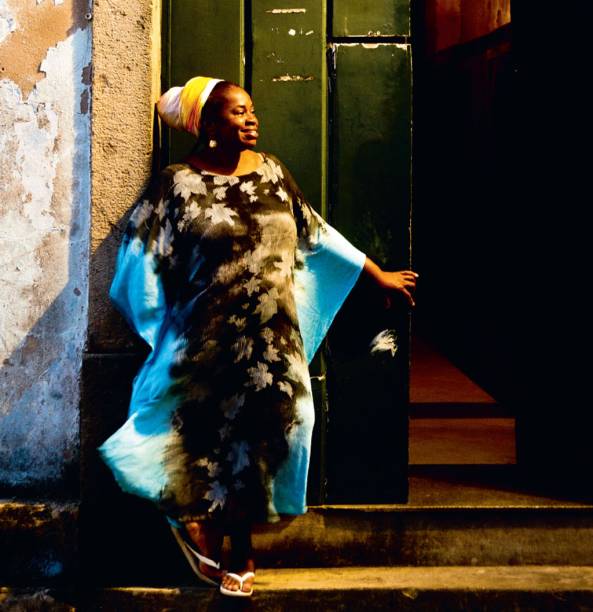 Moradora de cortiço na Rua do Passo, no centro de Salvador Moradora de cortiço na Rua do Passo, no centro de Salvador