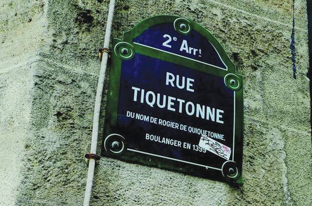 <strong>Rue Étienne Marcel e Rue Tiquetonne – 2eme, <a href="https://viajeaqui.abril.com.br/cidades/franca-paris" rel="Paris" target="_blank">Paris</a></strong> "Entre a Place des Victoires e o metrô Étienne Marcel fica uma das zonas comerciais mais bacanas de Paris. São marcas jovens ao lado de brechós, bares e restaurantes animados. No meio disso tudo fica a Rue Montorgueil, com suas lojas e barraquinhas de comidas. Dá para passar uma tarde toda por ali." <strong>Rue Étienne Marcel e Rue Tiquetonne – 2eme, <a href="https://viajeaqui.abril.com.br/cidades/franca-paris" rel="Paris" target="_blank">Paris</a></strong> "Entre a Place des Victoires e o metrô Étienne Marcel fica uma das zonas comerciais mais bacanas de Paris. São marcas jovens ao lado de brechós, bares e restaurantes animados. No meio disso tudo fica a Rue Montorgueil, com suas lojas e barraquinhas de comidas. Dá para passar uma tarde toda por ali."