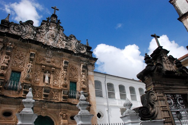Fachada da Igreja e Convento de São Francisco, em Salvador, na Bahia, construída com recursos do rei de Portugal e esmola de fiéis
