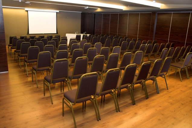 Sala de eventos Luiz Gonzaga, do <a href="https://viajeaqui.abril.com.br/estabelecimentos/br-pe-porto-de-galinhas-hospedagem-enotel-resort-spa-porto-de-galinhas" rel="Enotel Resort & Spa"><strong>Enotel Resort & Spa</strong></a>, em <a href="https://viajeaqui.abril.com.br/cidades/br-pe-porto-de-galinhas" rel="Porto de Galinhas">Porto de Galinhas</a> Sala de eventos Luiz Gonzaga, do <a href="https://viajeaqui.abril.com.br/estabelecimentos/br-pe-porto-de-galinhas-hospedagem-enotel-resort-spa-porto-de-galinhas" rel="Enotel Resort & Spa"><strong>Enotel Resort & Spa</strong></a>, em <a href="https://viajeaqui.abril.com.br/cidades/br-pe-porto-de-galinhas" rel="Porto de Galinhas">Porto de Galinhas</a>