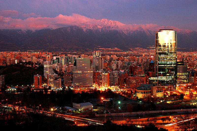 Vista geral do centro de Santiago do Chile, uma das capitais mais fascinantes da América do Sul