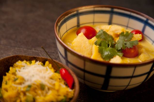 Um dos pratos principais do almoço da Rio Restaurant Week no <a href="http://viajeaqui.abril.com.br/estabelecimentos/br-rj-rio-de-janeiro-restaurante-sawasdee-bistro" rel="Sawasdee"><strong>Sawasdee</strong></a>, casa estrelada pelo GUIA QUATRO RODAS, é o filé de linguado ao molho de coco e tamarindo, acompanhado de arroz de Curry