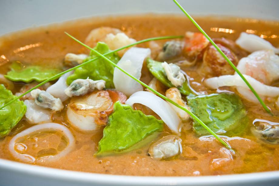 Sopa de peixe do restaurante Fasano Al Mare, no Rio de Janeiro