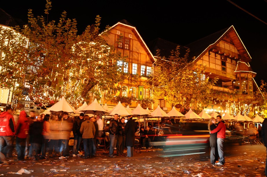 É no inverno que Campos do Jordão floresce. Aproveite a estada na cidade e o Festival de Inverno para conhecer a cervejaria Baden Baden