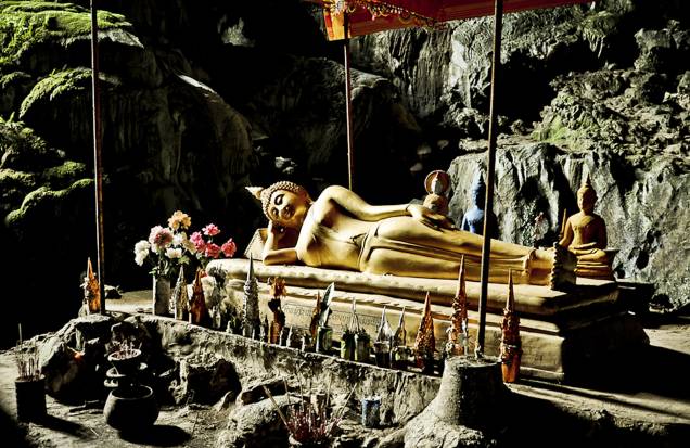 Caverna Tham Phu Kham, em Vang Vieng