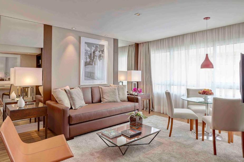 Suíte com 117 m² de área; o maior quarto do Etoile Gorge V Jardins tem 182 m² Suíte com 117 m² de área; o maior quarto do Etoile Gorge V Jardins tem 182 m²