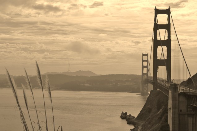 <a href="https://viajeaqui.abril.com.br/estabelecimentos/estados-unidos-san-francisco-atracao-golden-gate-bridge" rel="Ponte Golden Gate" target="_blank">Ponte Golden Gate</a>, em <a href="https://viajeaqui.abril.com.br/cidades/estados-unidos-san-francisco" rel="San Francisco" target="_blank">San Francisco</a>, Califórnia, nos <a href="https://viajeaqui.abril.com.br/paises/estados-unidos" rel="Estados Unidos" target="_blank">Estados Unidos</a>