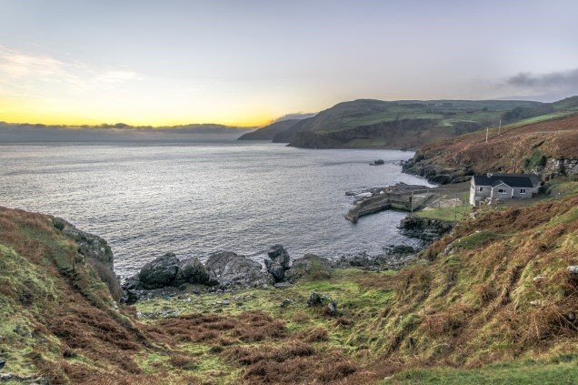A Torr Head é formada por uma grande costa. Em meados de 1800, ela foi considerada um importante ponto de passagem de navios vindos de Londres