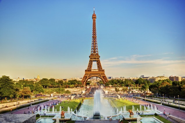 Os jardins da Praça do Trocadéro reservam uma das mais conhecidas e clicadas vistas da Torre Eiffel Os jardins da Praça do Trocadéro reservam uma das mais conhecidas e clicadas vistas da Torre Eiffel