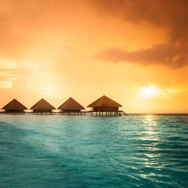 <strong>9. <a href="http://viajeaqui.abril.com.br/cidades/polinesia-francesa-bora-bora" rel="Bora Bora – Polinésia Francesa" target="_blank">Bora Bora – Polinésia Francesa</a> </strong>    O mar, que mais parece uma lagoa, é azul turquesa. Os bangalôs românticos e os dias de sol são cenas típicas