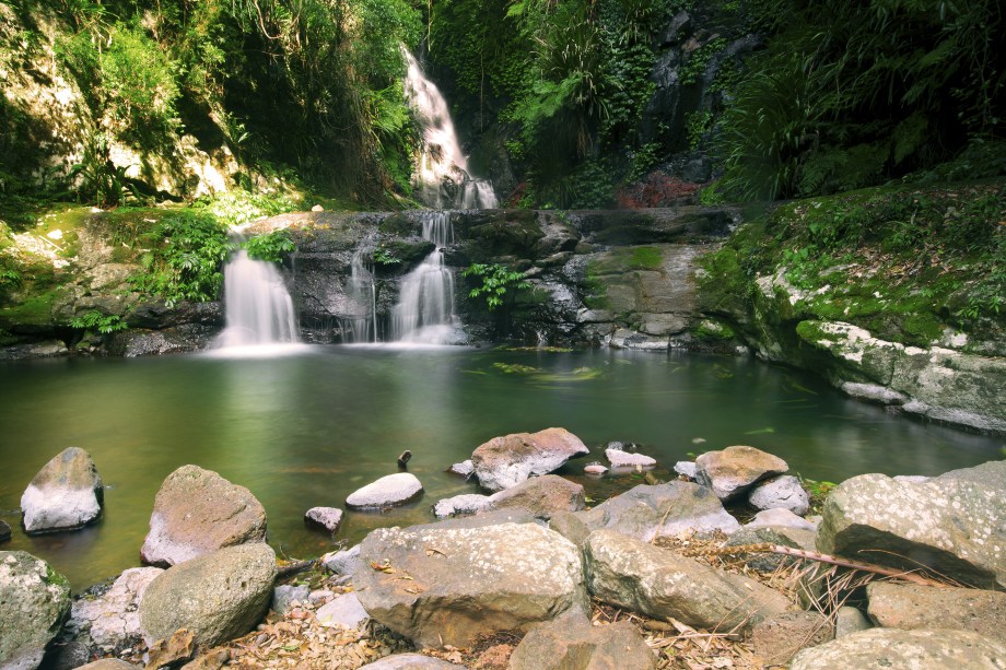 <strong>Florestas Tropicais de Gondwana</strong>                                                                                                            As florestas são divididas em 8 grandes áreas com 40 parques naturais. Trata-se da mais extensa área de floresta pluvial subtropical do mundo. Estima-se que Gondwana receba 2 milhões de visitantes por ano