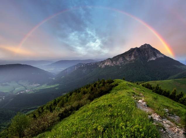 As montanhas da Eslováquia são algumas das mais marcantes dos Cárpatos